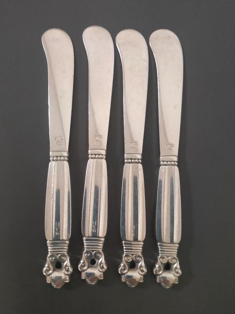 ジョージジェンセン エコーン バター ナイフ 4本 純銀製 アンティーク ジョージジェンセン エコーン バター ナイフ 4本 純銀製 アンティーク