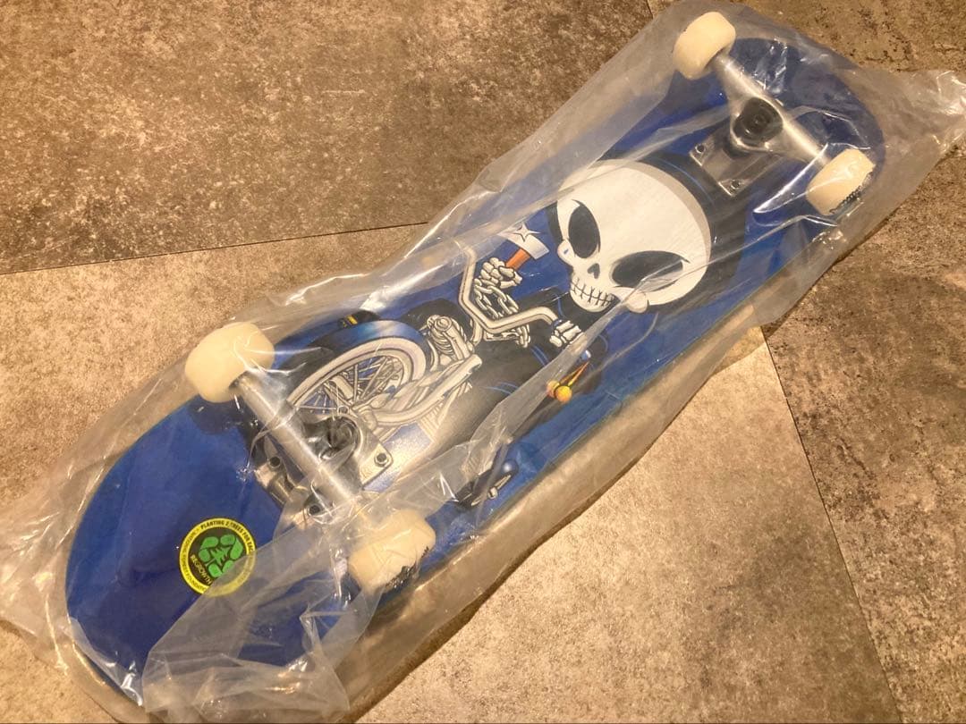 【未使用/新品】blind skateboard 7.625 スケボー　コンプ