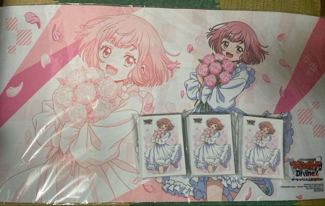 WGPデラックス2025 羽根山ウララ プレイマット+スリーブ3個セット カードファイト!! ヴァンガードよりMasterDeckset「羽根山 ウララ