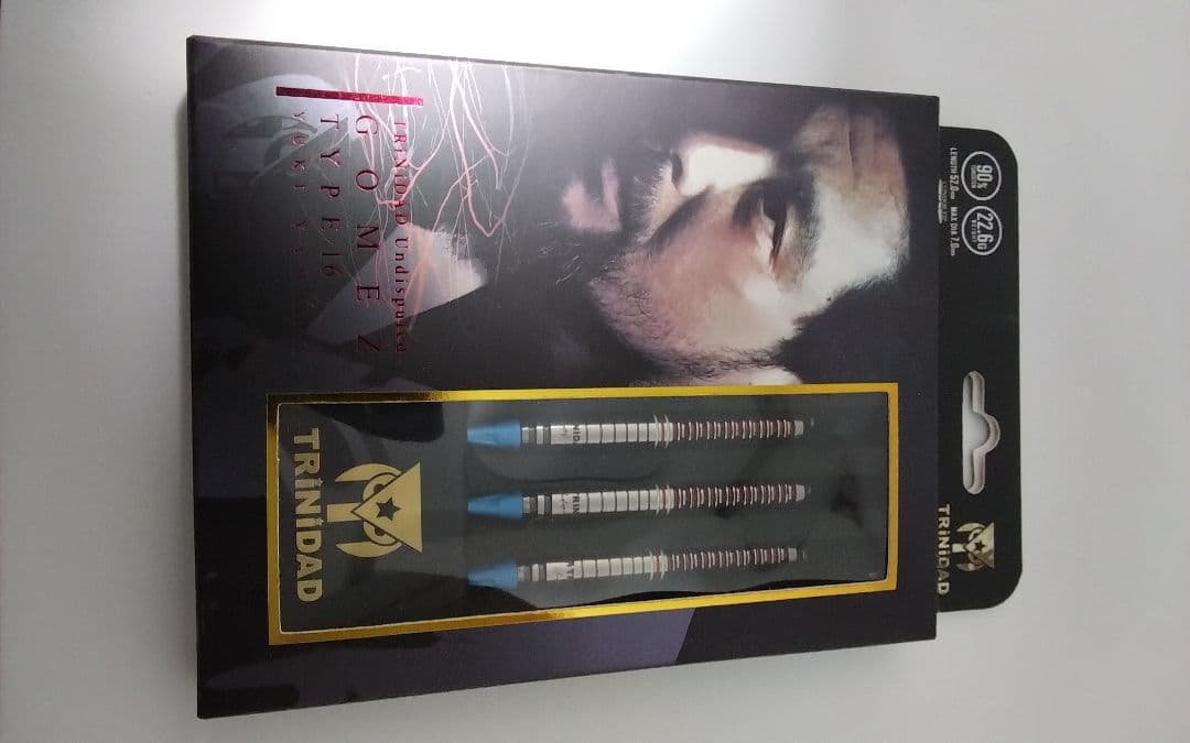 TRiNiDAD GOMEZ TYPE 16!極美品!新品同品！ダーツセット赤 - メルカリ