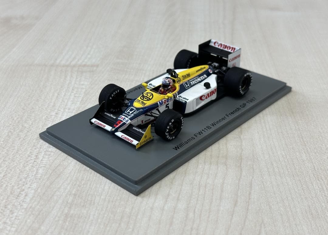 美品 1/43 スパーク ウィリアムズ ホンダ FW11B ナイジェル マンセル