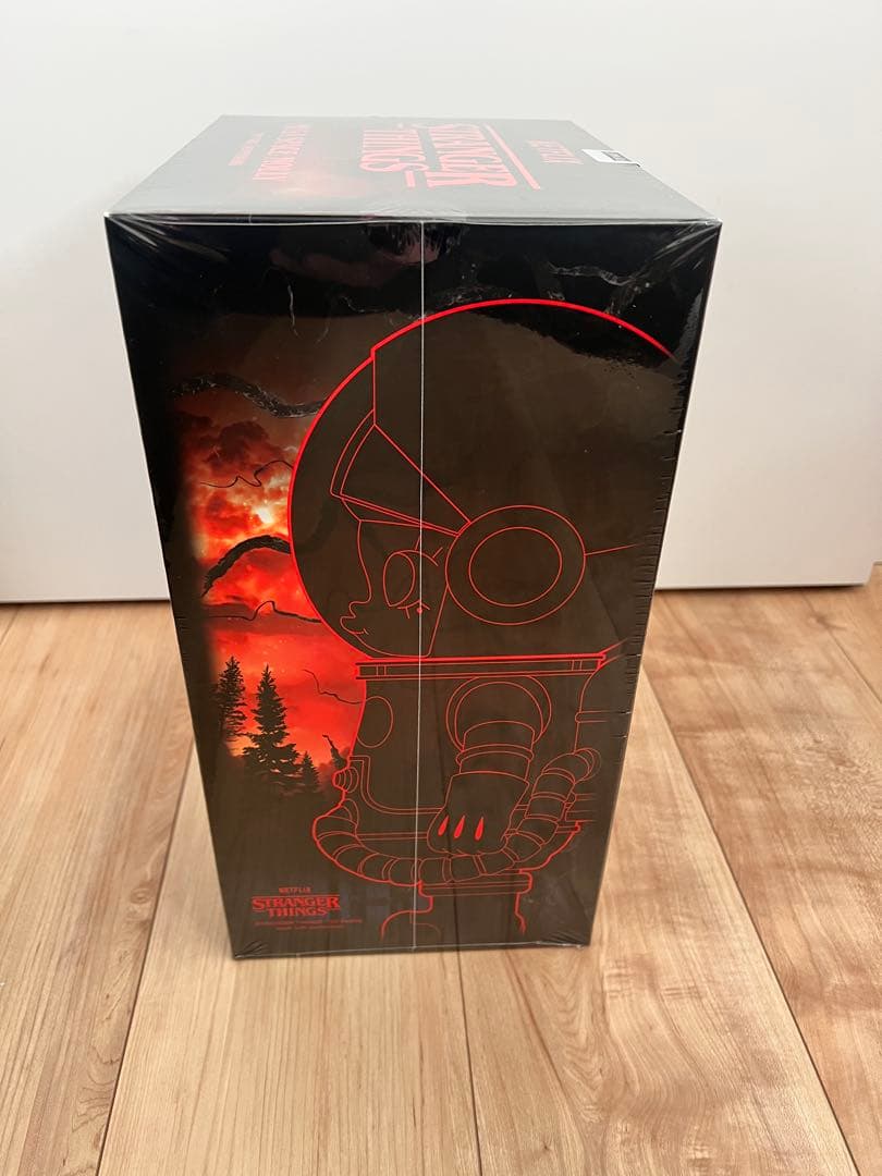 ポップマート MEGA SPACE MOLLY 400% ストレンジャーシングス - メルカリ