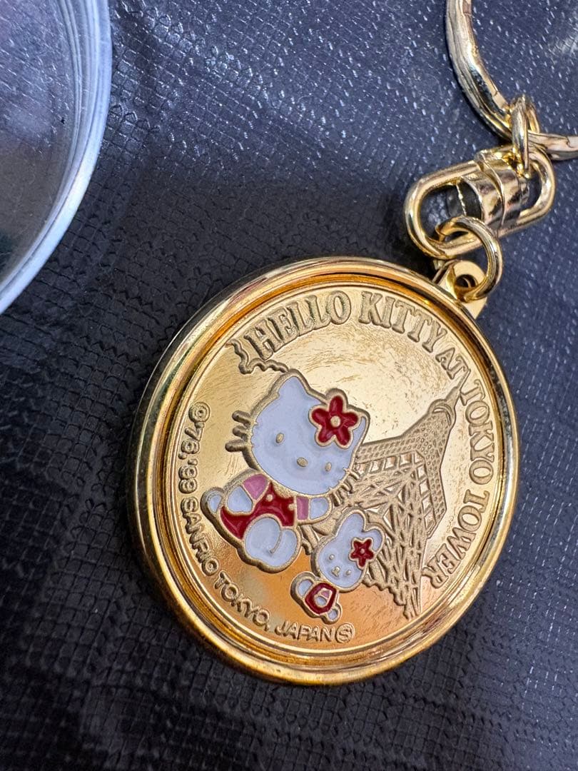 ハローキティ 記念メダル 東京タワー - メルカリ