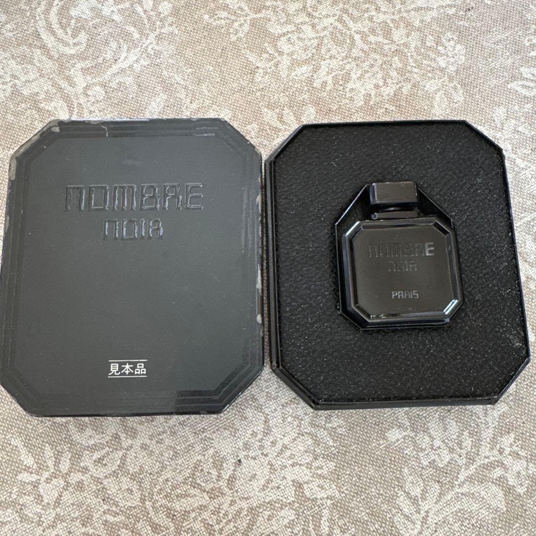 資生堂 ノンブルノワール パルファム