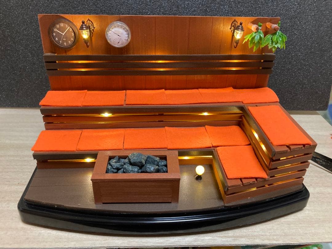 怪獣まちぼうけ 星人サウナ どうぶつサウナ ジオラマ -