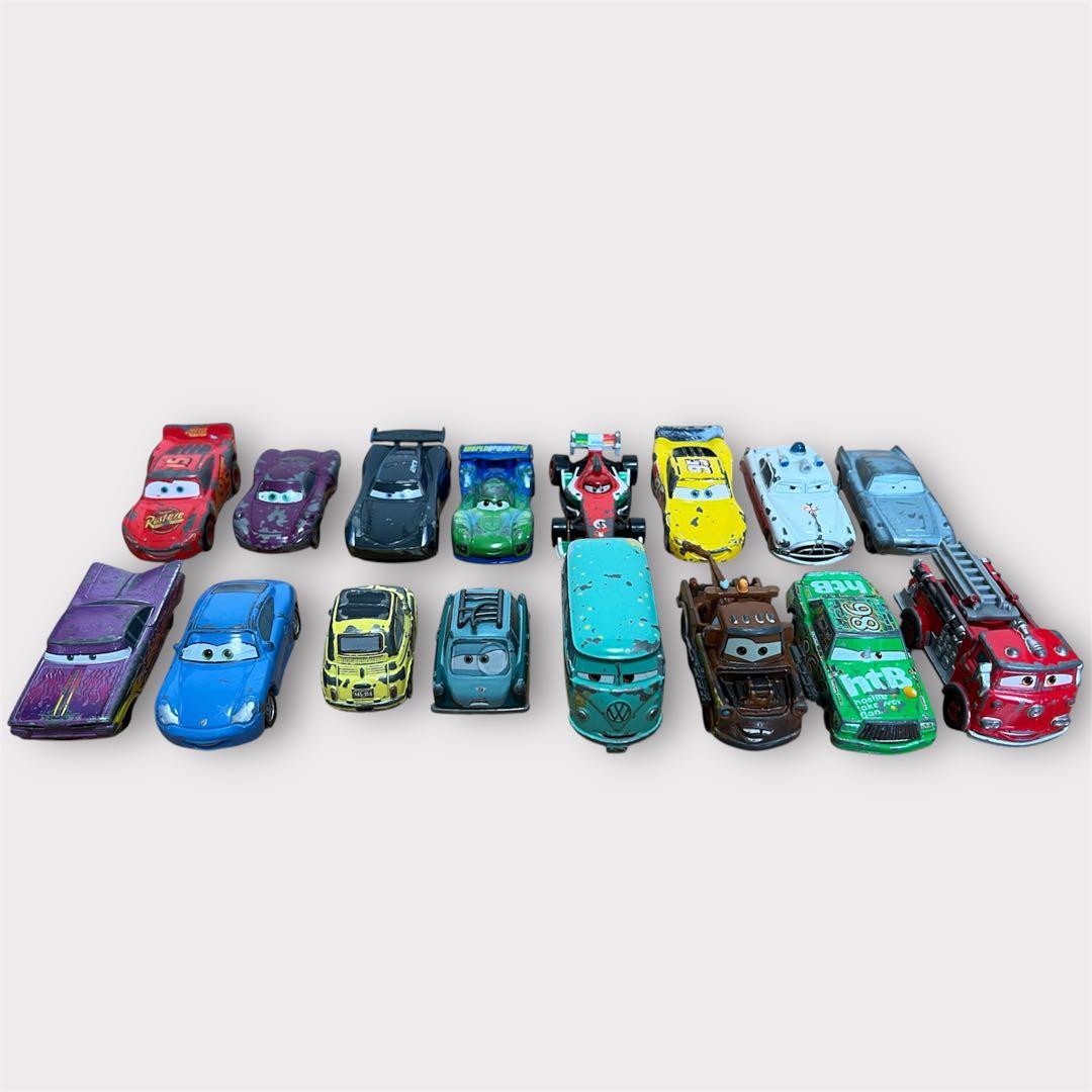 トミカ　カーズ　廃盤　レア　ボックス付き　18台＋4台