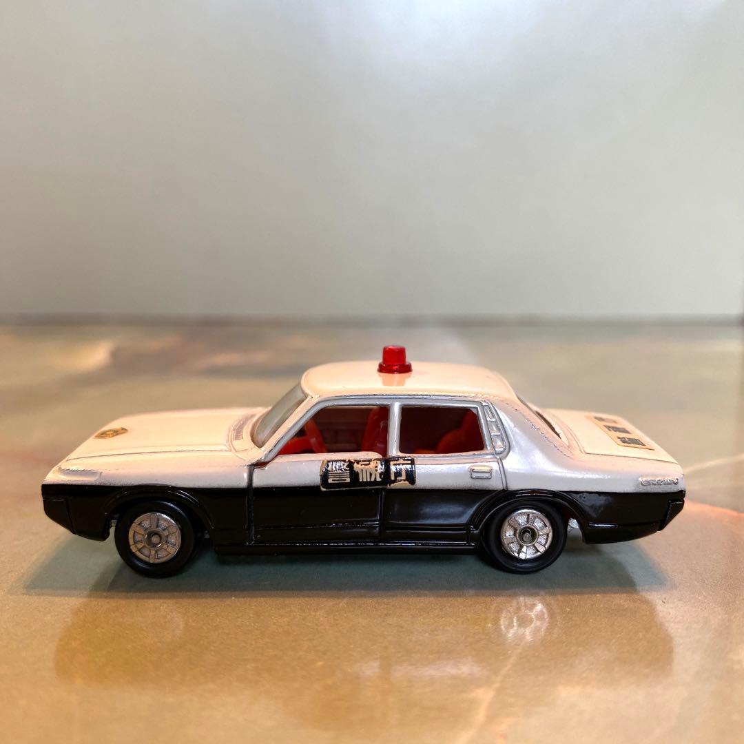 トミカNO.4 トヨタニュークラウンパトロールカー 黒箱 日本製 - メルカリ