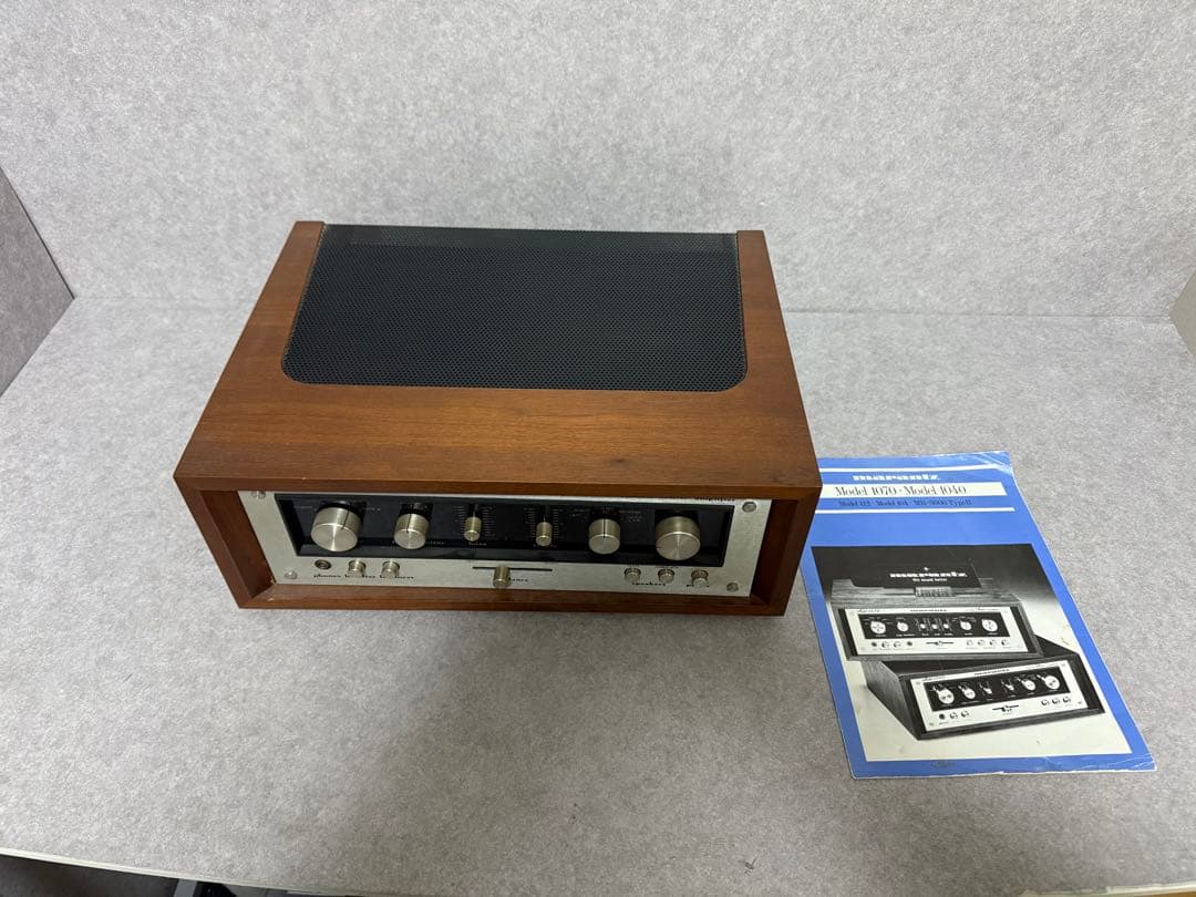 プリメインアンプ Marantz マランツ Model 1040 ウッドケース付