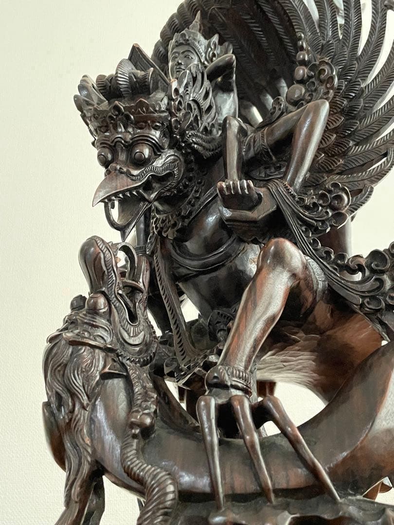 作家名入り】霊鳥ガルーダに乗るヴィシュヌ神、インドネシア、バリ島