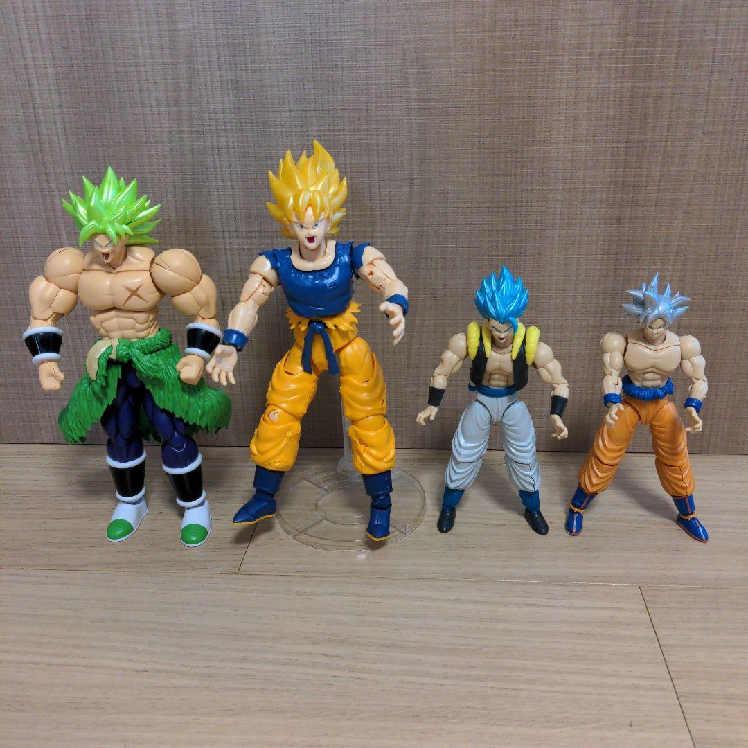 ドラゴンボール 可動フィギュア 4体セット - メルカリ