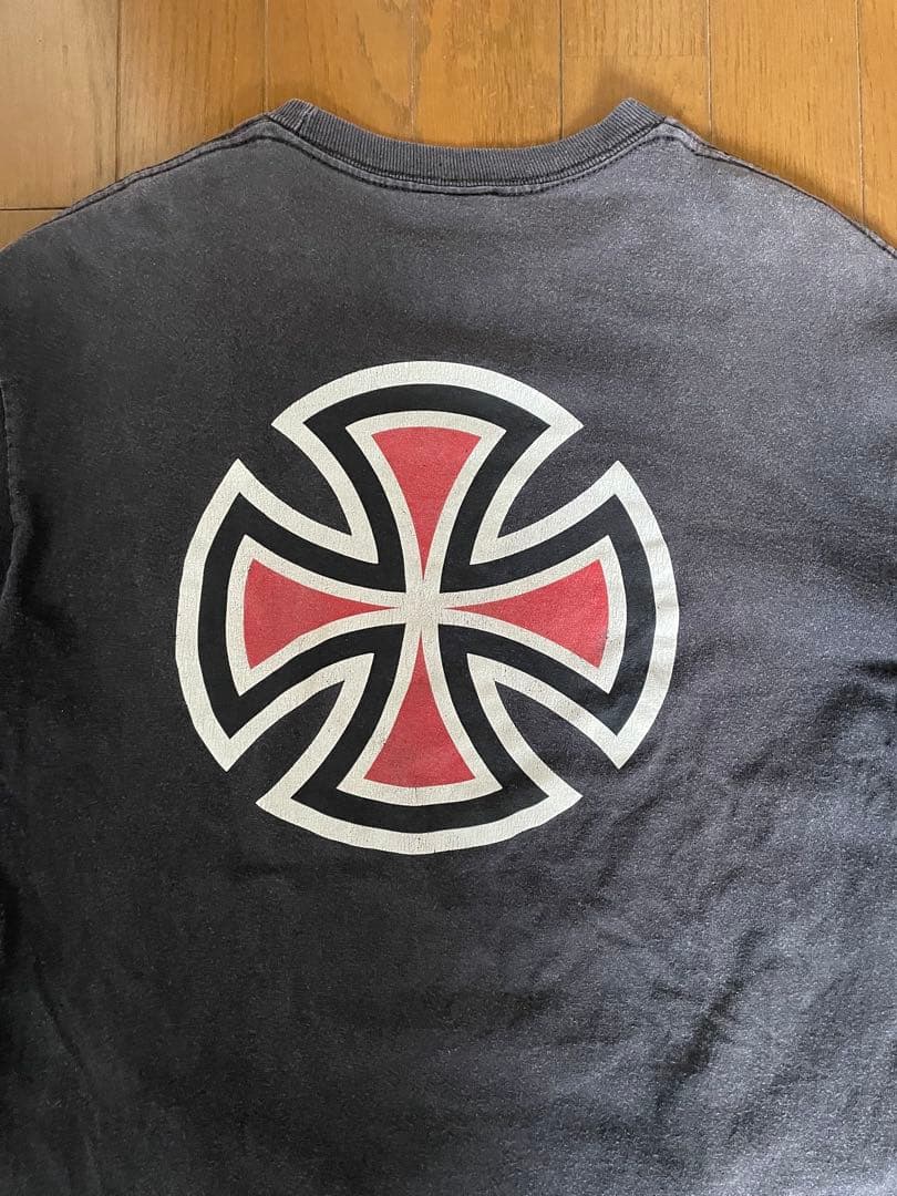 90's インディペンデント アイアンクロス ロンt フェード有 - メルカリ