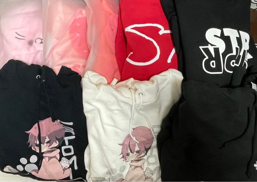 すとぷりグッズさとみころん莉犬パーカースポーツウェアルームウェアやぎろんパーカー ころんくんオリジナルやぎろんパーカー明日18時より販売開始です