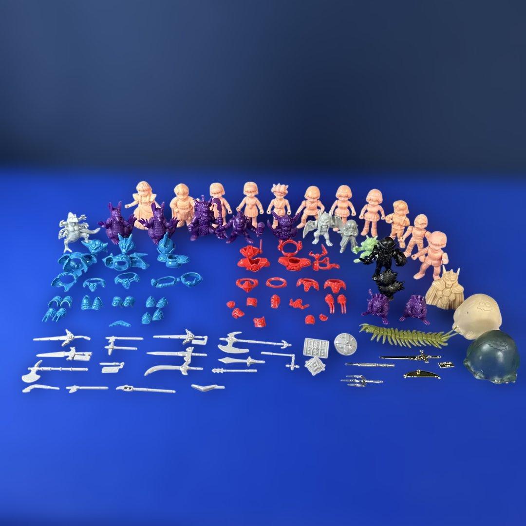 【希少】甲竜伝説ヴィルガスト 消しゴム フィギュア 28体+武装パーツまとめ売り