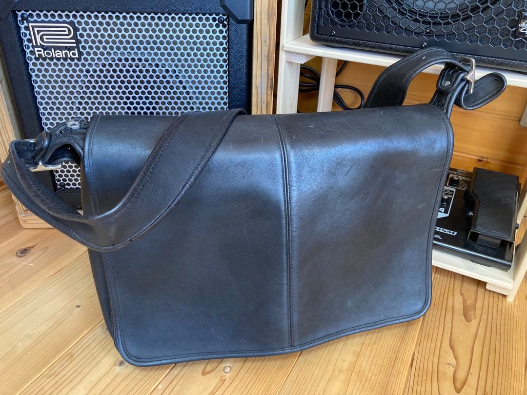 OLD COACHメッセンジャーバッグ