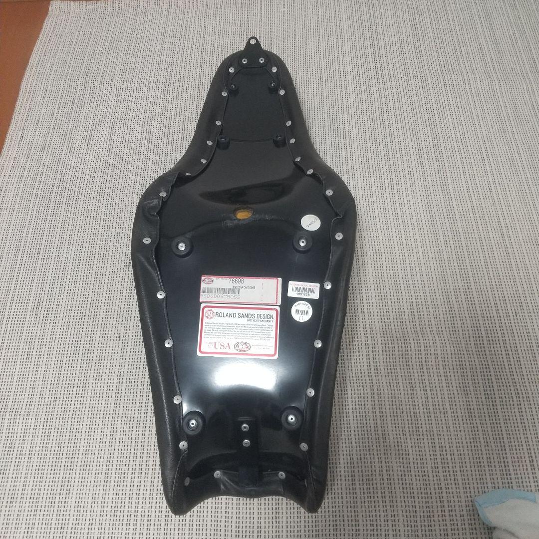 ハーレー ダイナ ローランドサンズ シート RSD - メルカリ