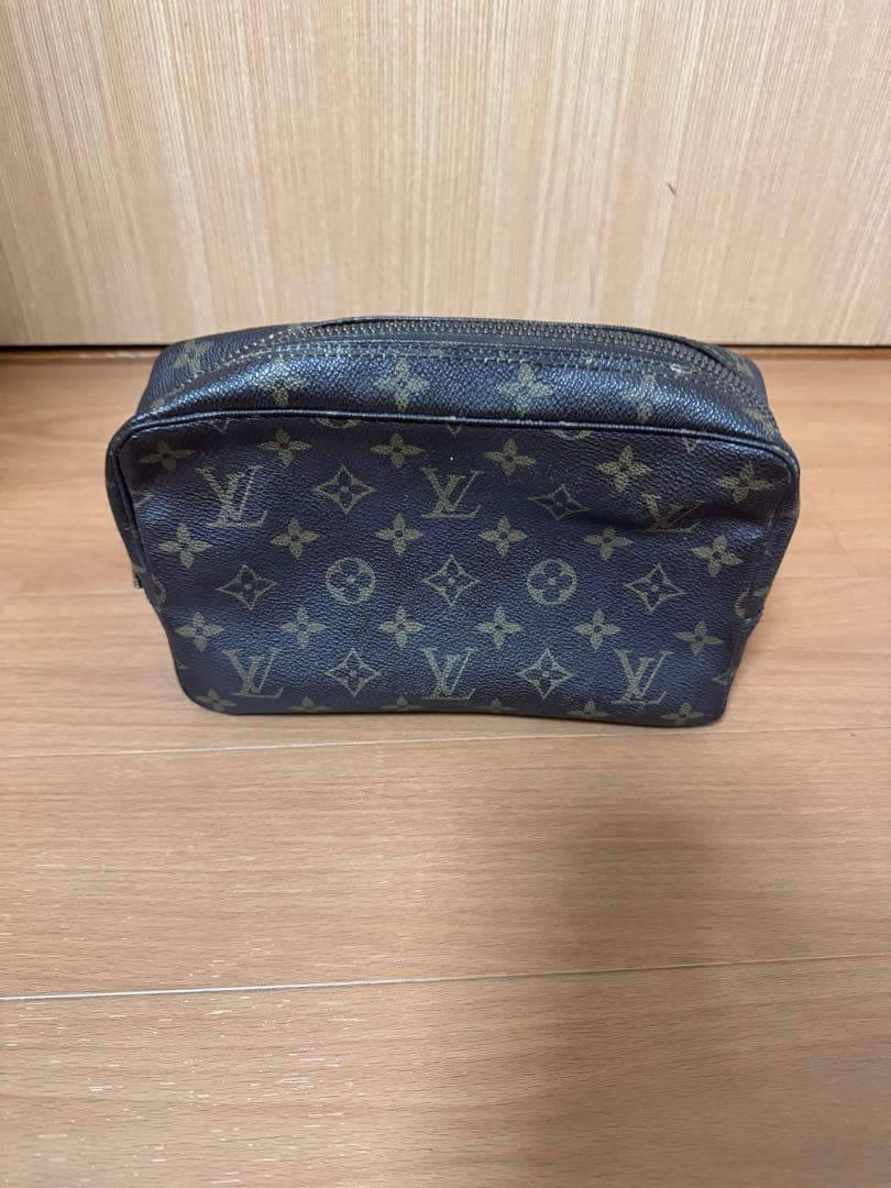 LOUIS VUITTON ヴィトン　ポーチ　トゥルーストワレット23