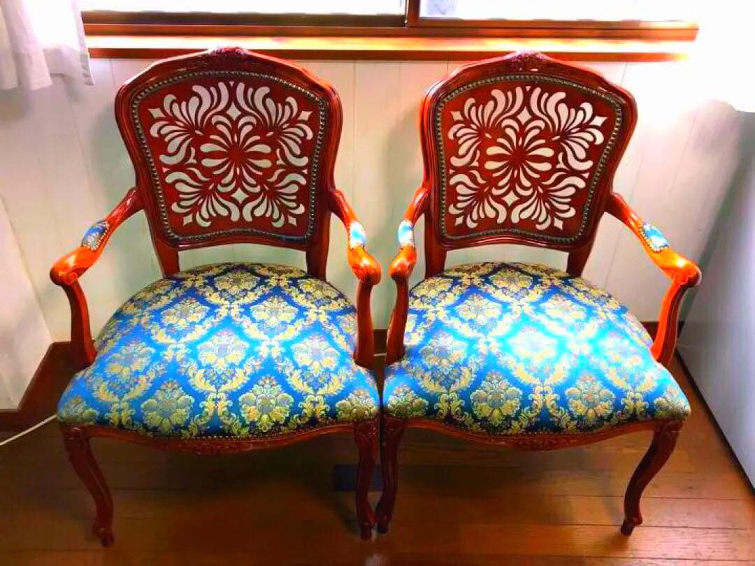 ❶【2脚セット】アンティーク　椅子　ペア　イタリア　猫脚 　ロココ　彫刻　肘掛