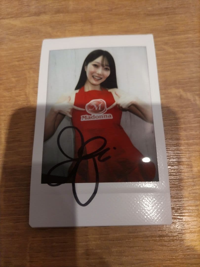 いち花 直筆サイン入り チェキ マドンナ新人 - メルカリ