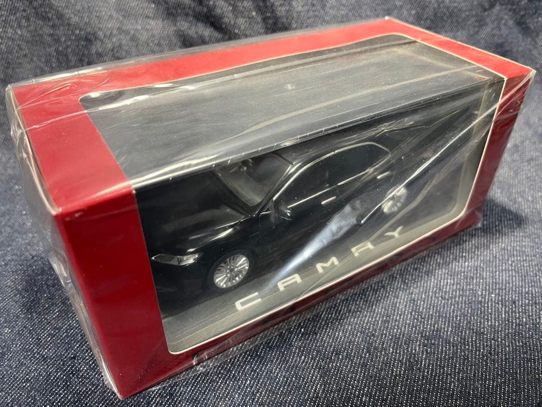 ［トヨタ］カムリミニカー（アティチュードブラックマイカ）