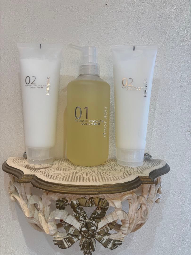 クイーンズバスルームシャンプー500ml.トリートメント２本