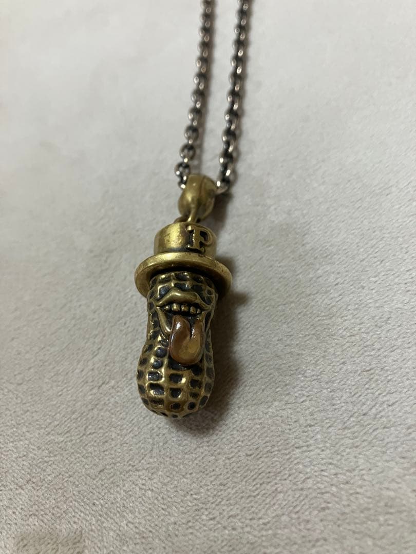 ピーナッツカンパニー　ネックレス