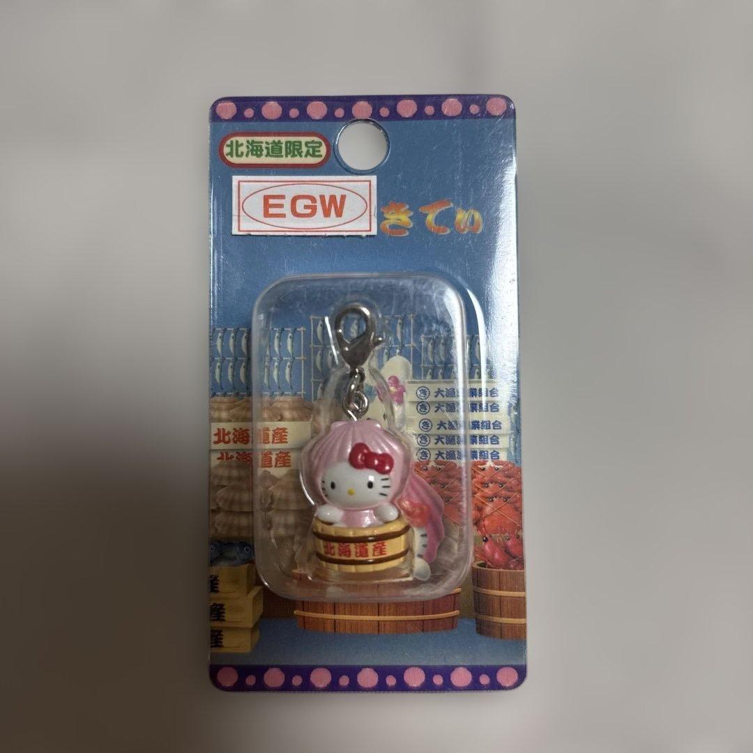 ご当地キティ 北海道限定 ファスナーマスコット - メルカリ