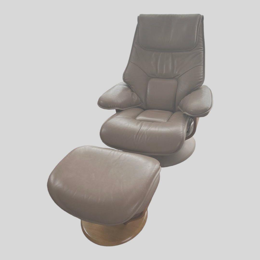 カリモク.リクライニングチェアー