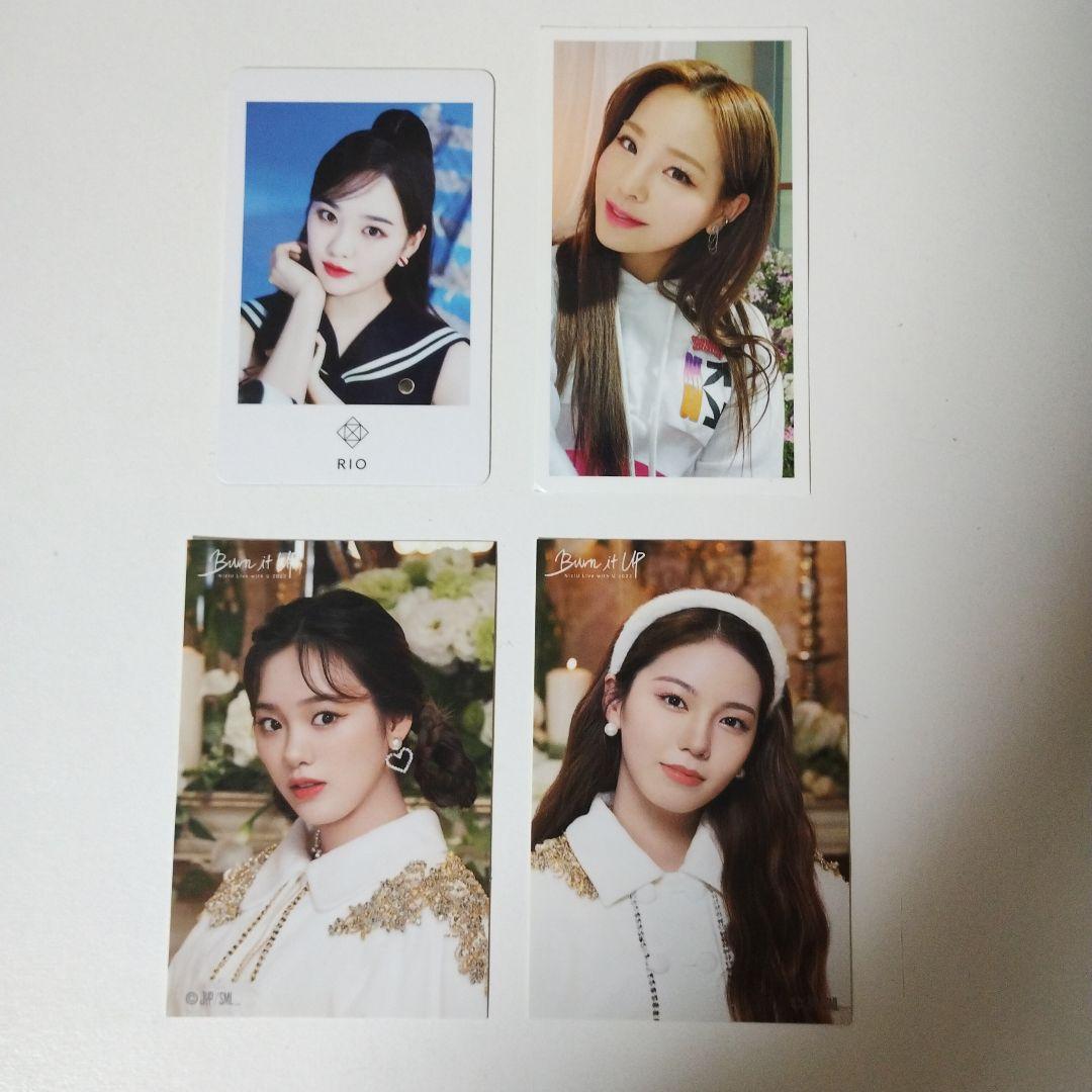 NiziU 公式トレカ・ステッカー 4枚セット - メルカリ