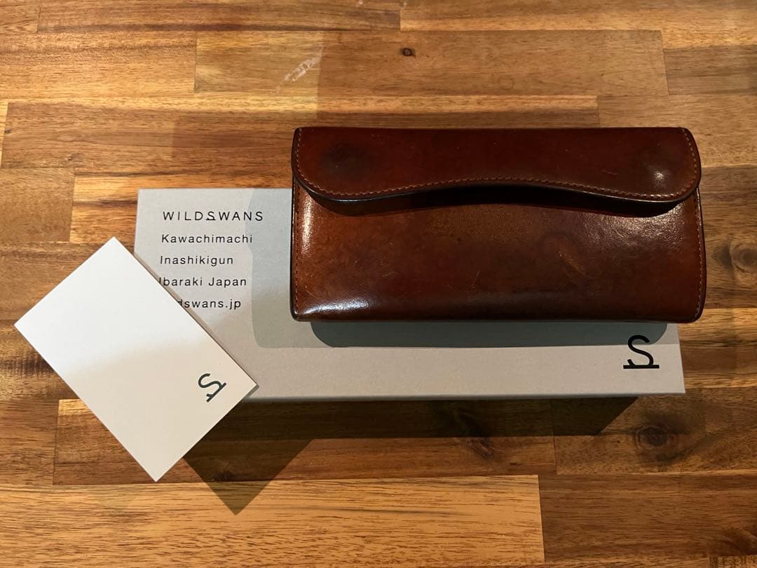 ワイルドスワンズ　ウェイブ　長財布