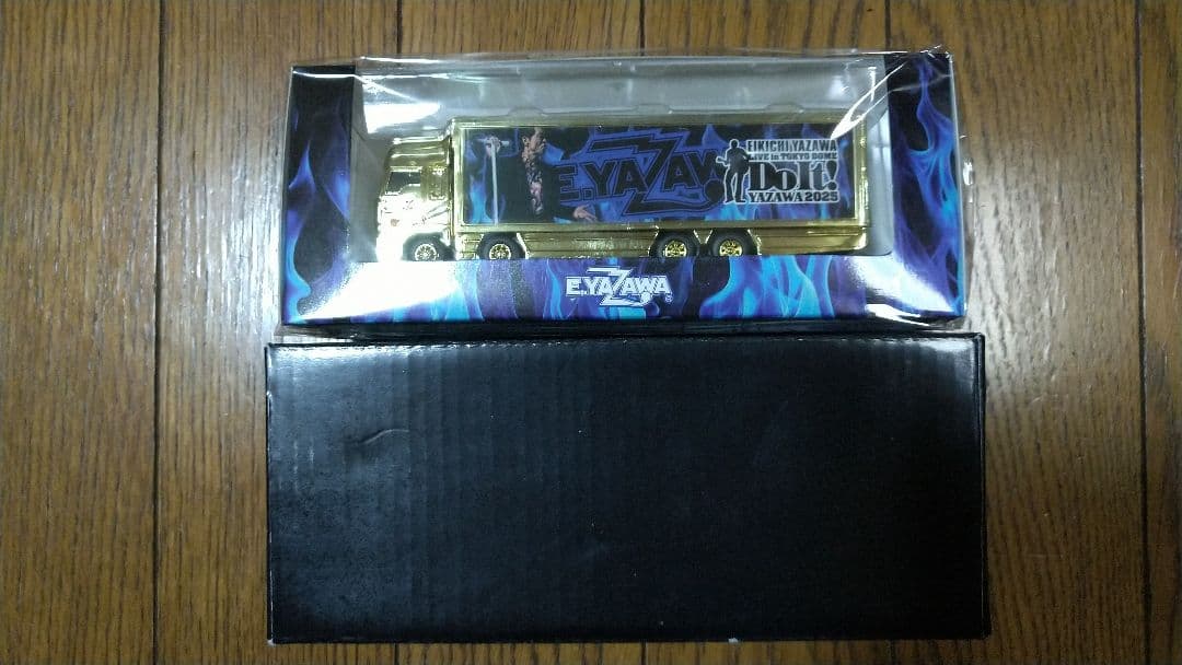 矢沢永吉 トランポ型ミニカー(Do it!LIVE in TOKYO DOME) 矢沢永吉 Do It! 2025 東京ドーム トランポ型ミニカー 2種セット