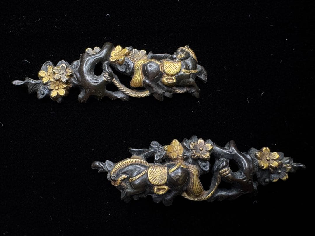 馬に桜図 目貫 赤銅 無銘 日本刀 刀装具 江戸期 骨董 古美術 目貫 無銘 京金工 瓢鯰図目貫(ME-010716)｜刀・日本刀の販売なら日本刀