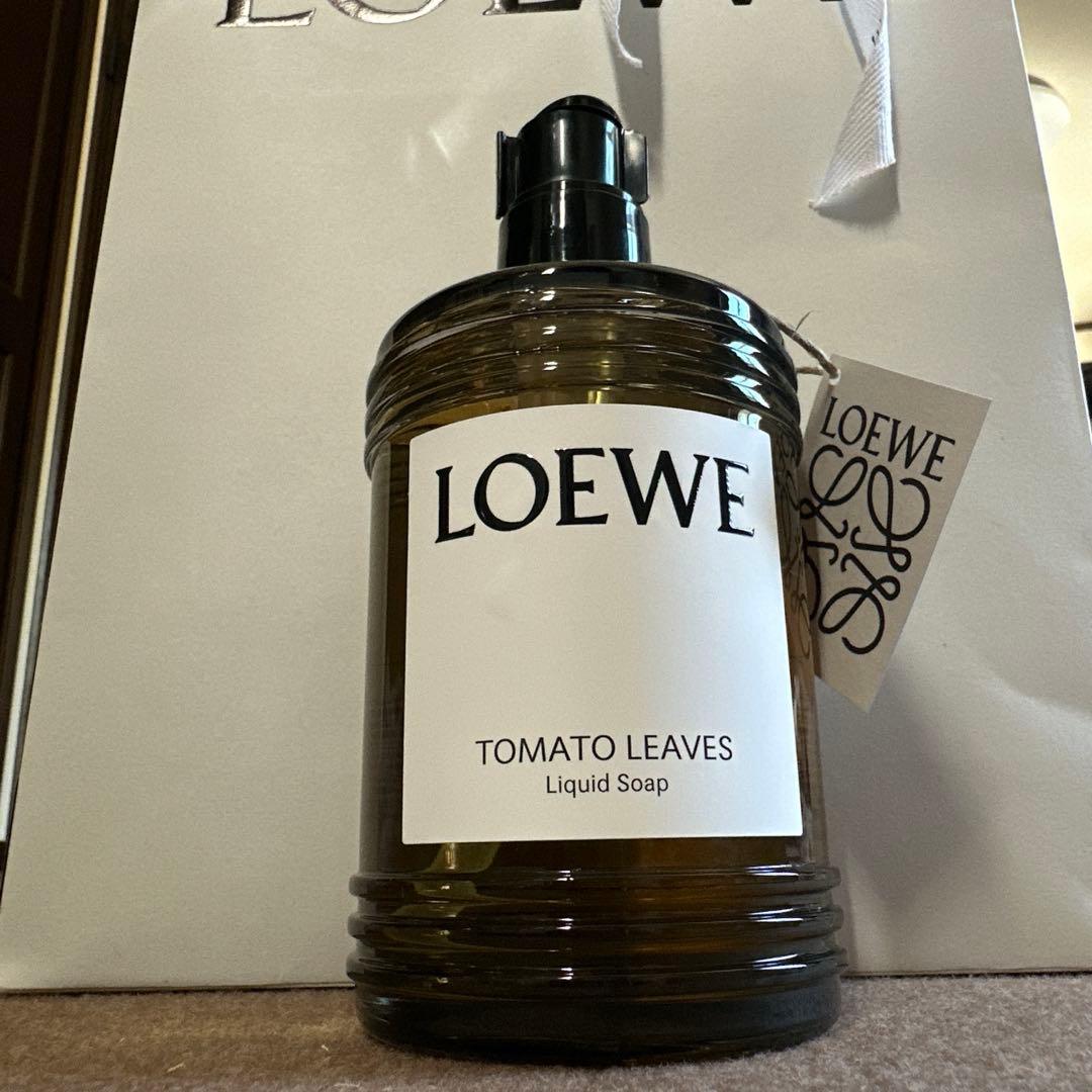 ロエベリキッドソープトマトリーフ