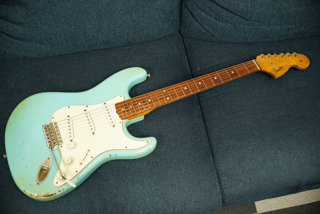 MJTボディ+FenderライセンスAllPartsネックコンポーネントストラト