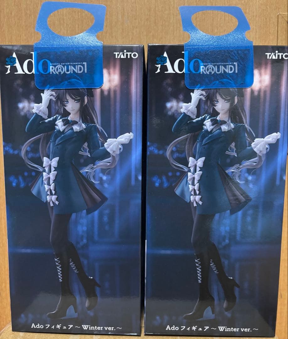 Ado フィギュア Winter ver. 2体セット - メルカリ