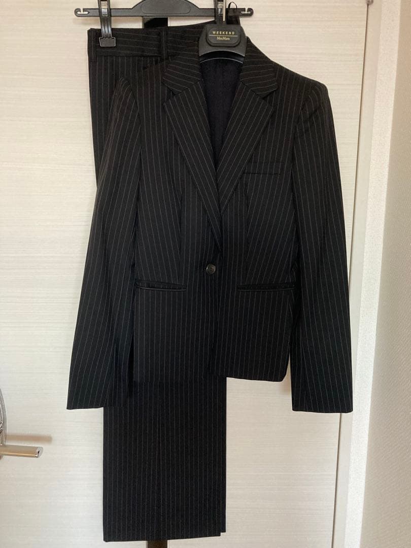 【UNTITLED ON CLOSET】ピンクストライプ ビジネスパンツスーツ