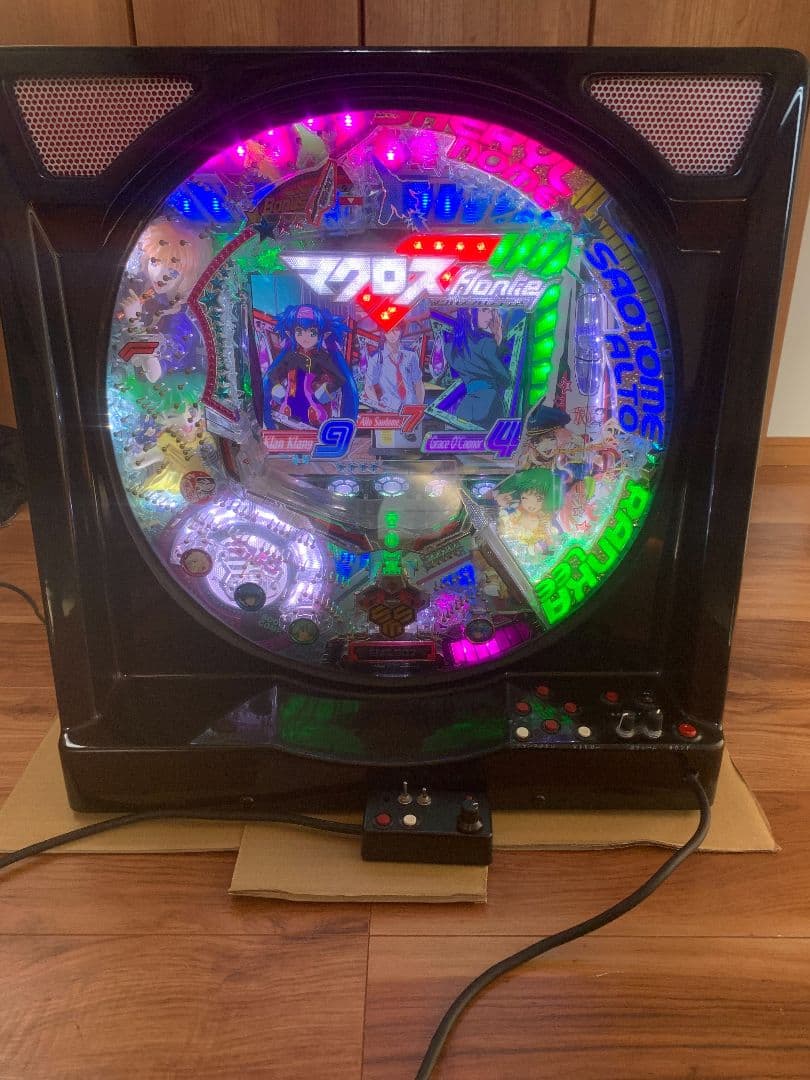 マスロスフロンティア　卓上パチンコ SANKYO CRフィーバーマクロスフロンティア2W 枠色不問 中古パチンコ