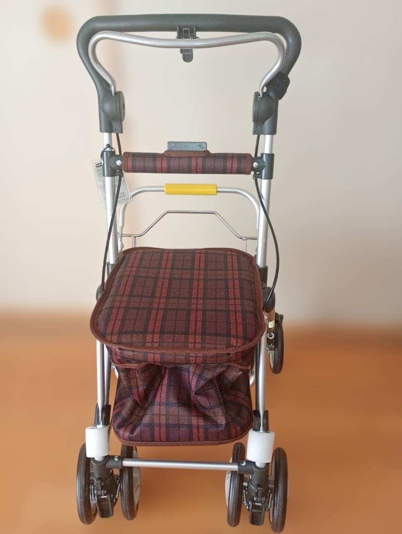 【新品未使用】折りたたみ式シルバーカー 赤茶チェック