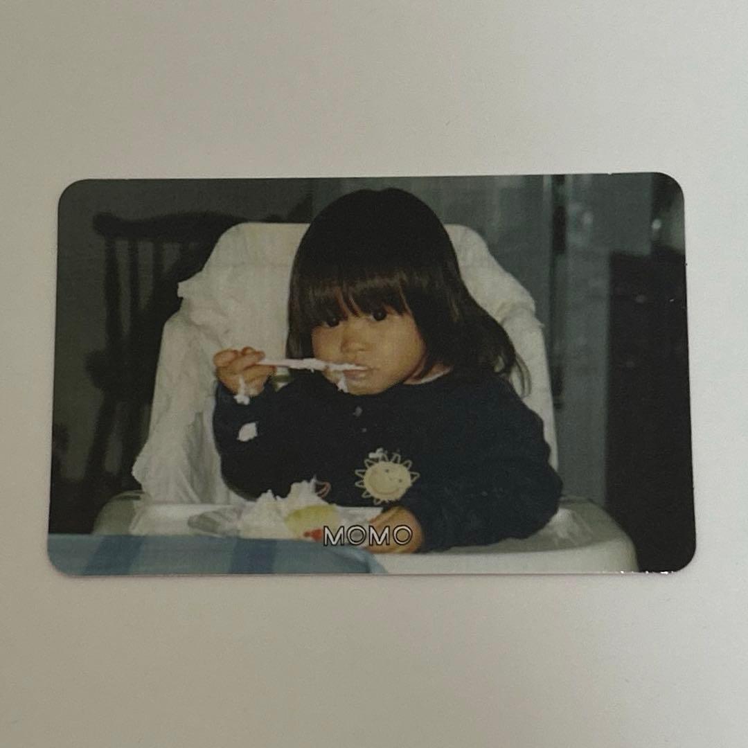 TWICE モモ 幼少期トレカ the story begins - メルカリ