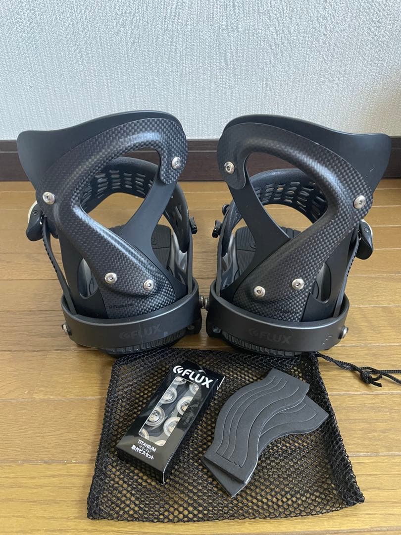 限定レア品 FLUX XV LTD Mフラックス ビンディング カーボン 軽量