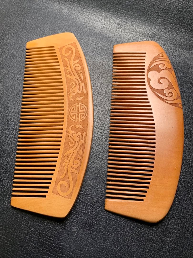 032060   天然桃の木くし２本　57＊144ミリ　55＊147ミリ