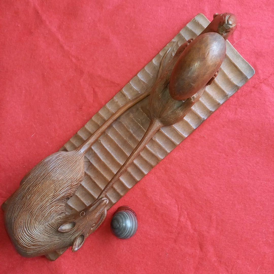 鼠 ネズミ ねずみ 木彫り 骨董 オブジェ 天然木 古民藝 彫刻 一刀彫