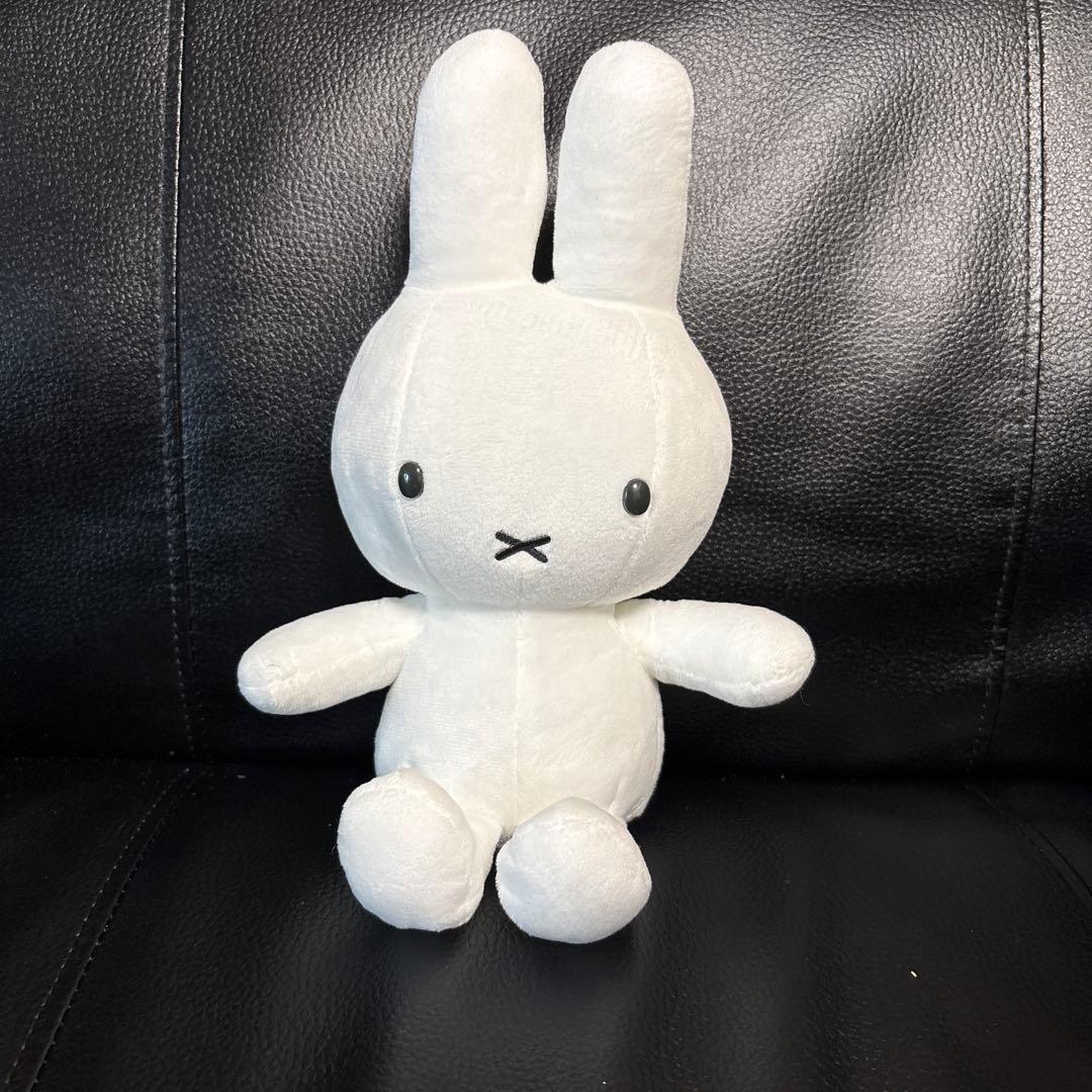 Sekiguchi ミッフィー ぬいぐるみ 28cm - メルカリ