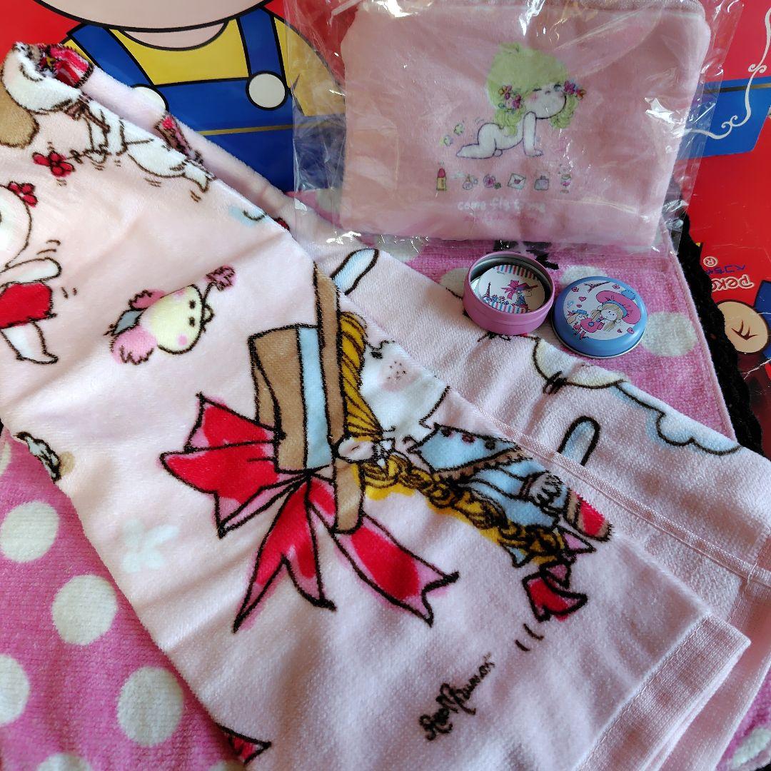 「涼さん専用」亜土ちゃんフェスタオル。ポーチ。丸缶シール❣️