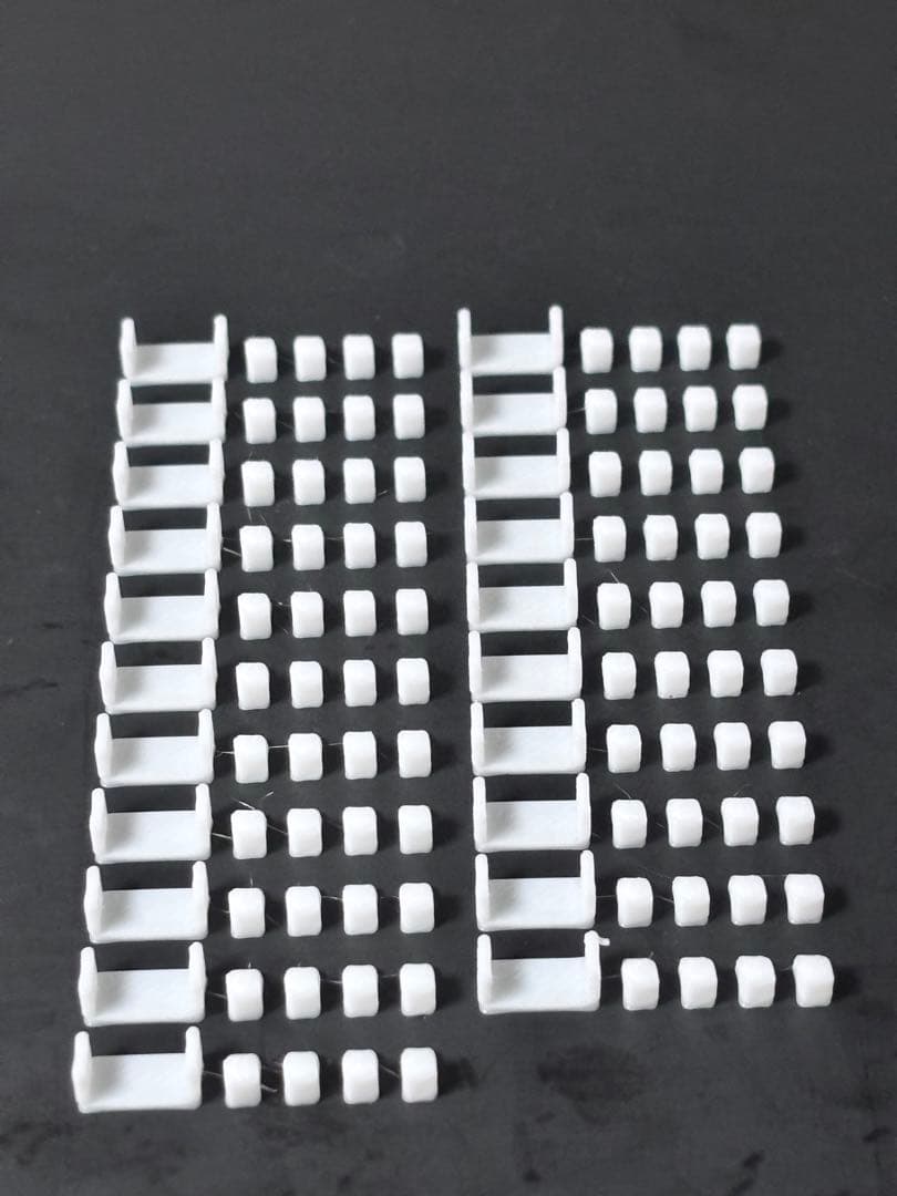 建築模型 机 椅子 縮尺1/200 20セット - メルカリ