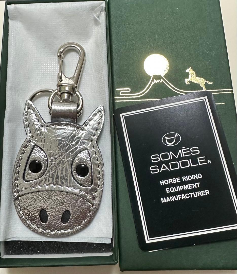 ソメスサドル 馬メンコキーホルダー 新春限定 - メルカリ