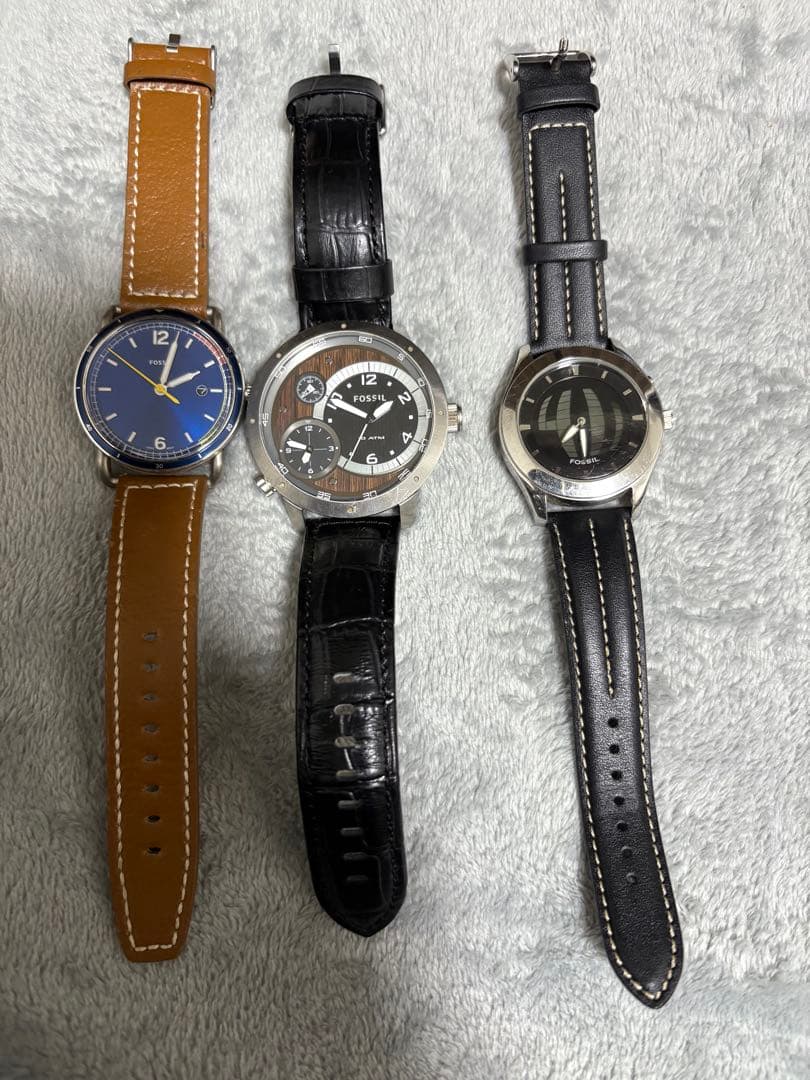 ✩*★様 FOSSIL アナログクロノグラフ時計 3本セット　ジャンク扱い