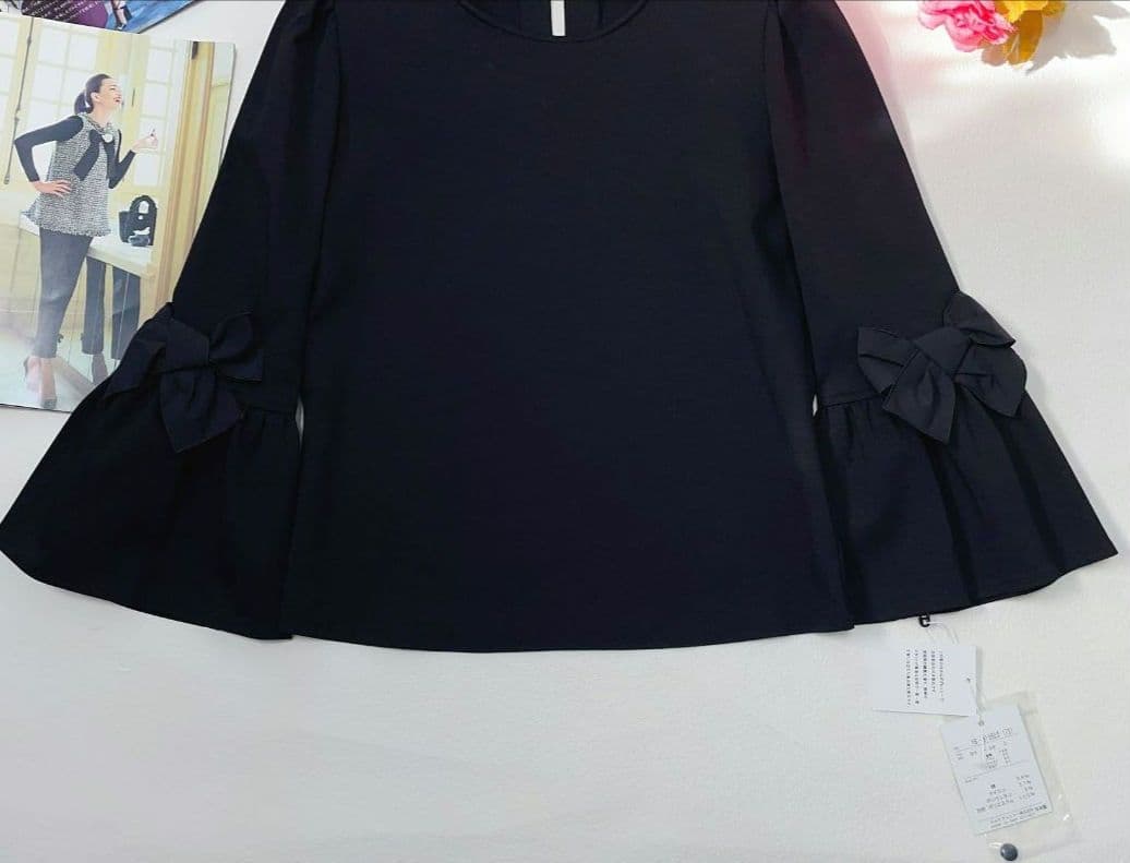 《めっく》《新品》 エムズグレイシー お洒落✳️ トップス☀✳️