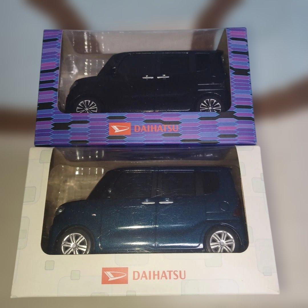 ダイハツ　　タント　　ブラック & ブルー　　プルバックカー　　２種類セット