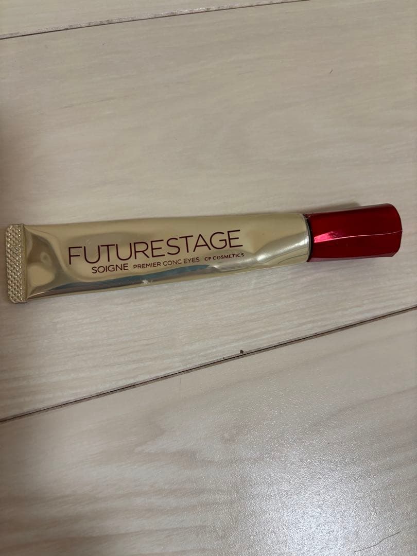 コングアイズ ソワーニュ フューチャーステージ / プレミアコンクアイズ EXの公式