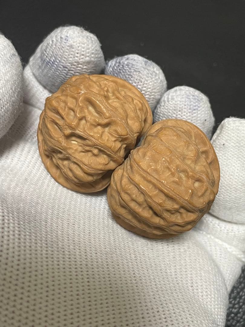 No.546 ❤️遊ぶクルミ 文玩核桃 高級小衆 精配门头沟元宝 - メルカリ